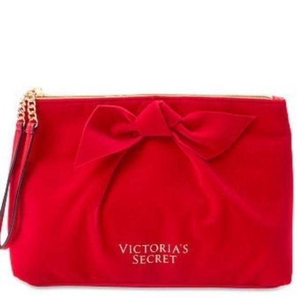 Victoria’s Secret Red Velvet Wristlet Bag NWT - Picture 1 of 4